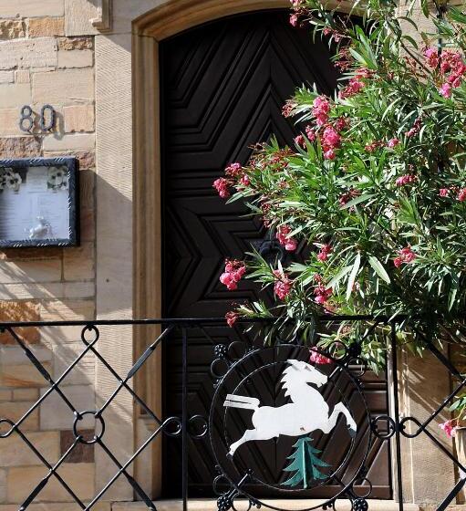 ホテル Weinkastell Zum Weissen Ross