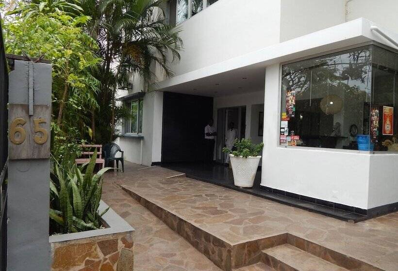 بنسيون Jacaranda Guesthouse