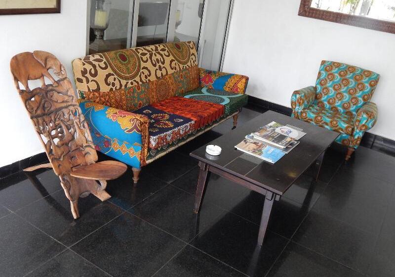 بنسيون Jacaranda Guesthouse