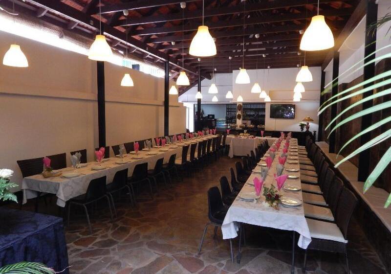 بنسيون Jacaranda Guesthouse
