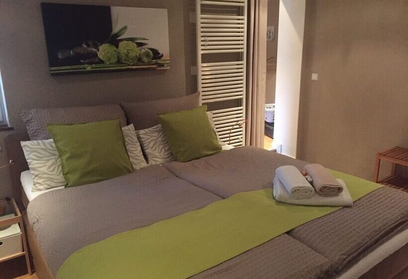 Wohnraum Hotel & Gästehaus