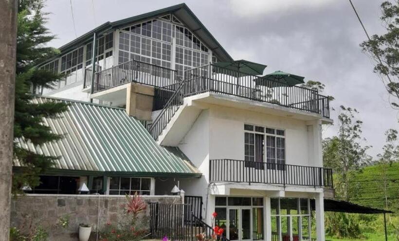 هاستل The Hill Cool Cottage
