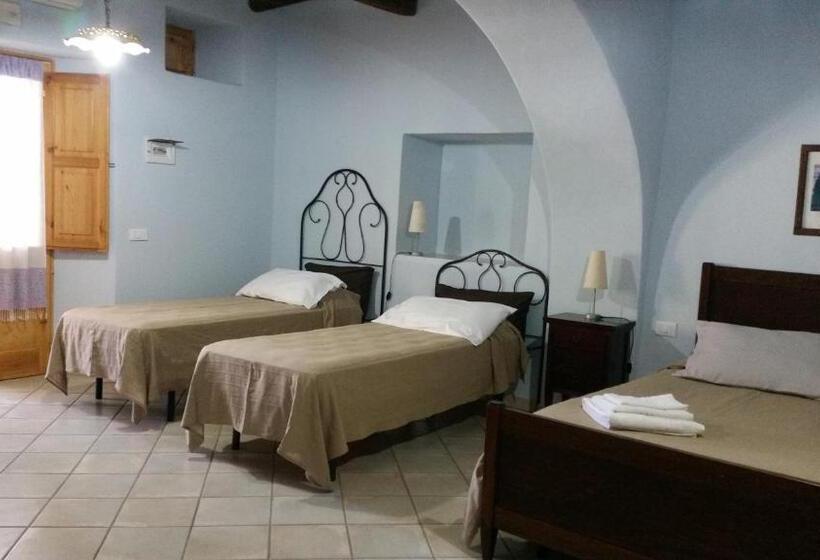 בית מלון כפרי Albergo Seaside