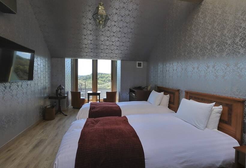 هتل Auberge Frenchnomori