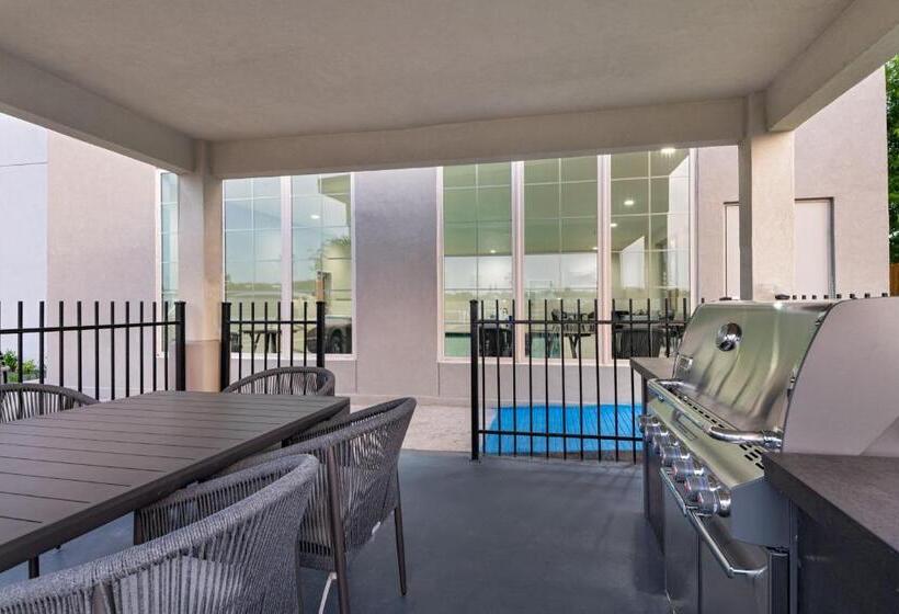 هتل Towneplace Suites By Marriott Weatherford