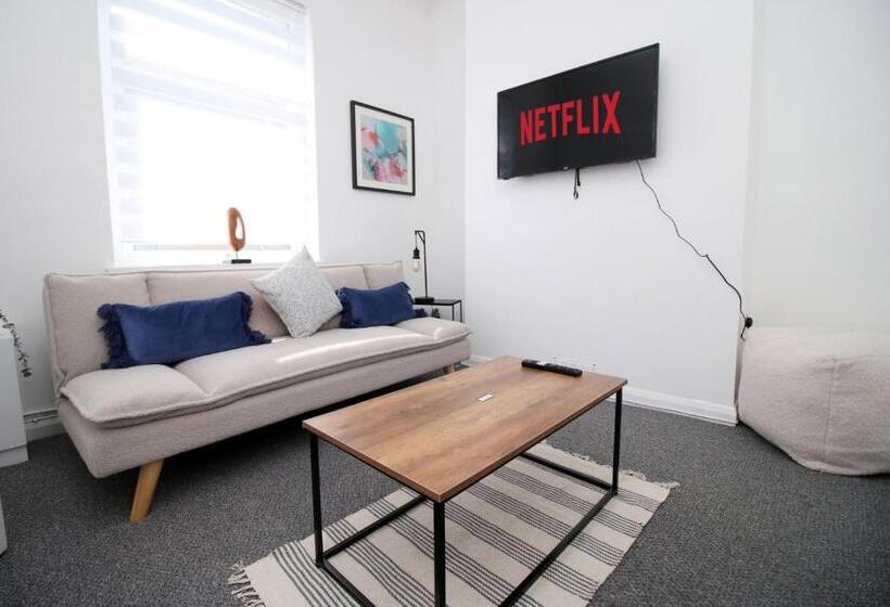پانسیون Bristol Street | Cohost Partners