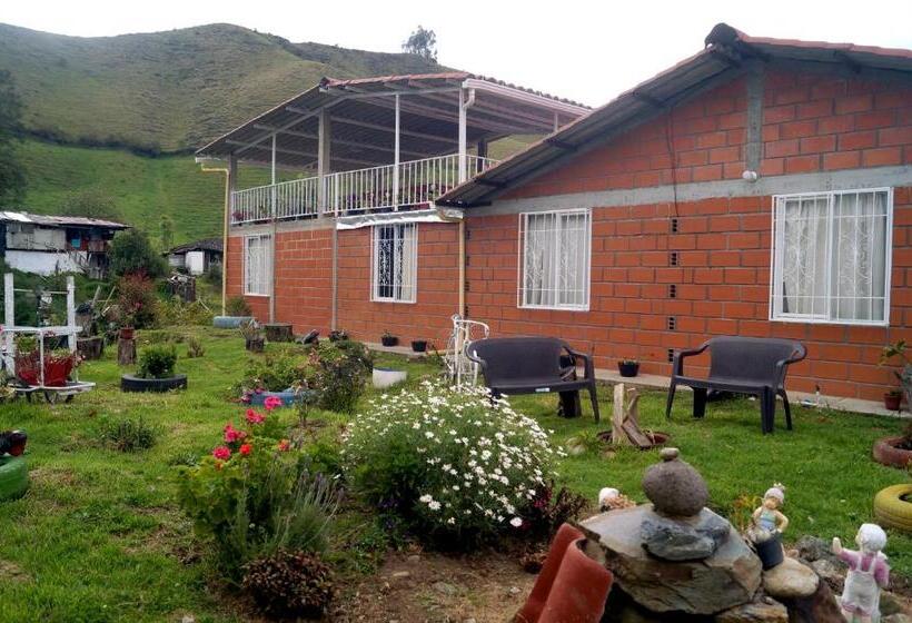 پانسیون Casa Campestre La Guacamaya