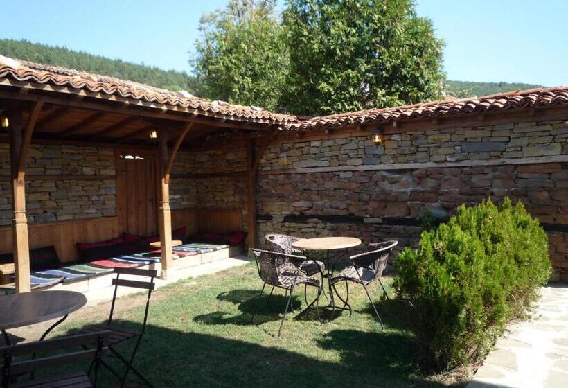 بنسيون Guest House Dimcho Kehaia S Cafe