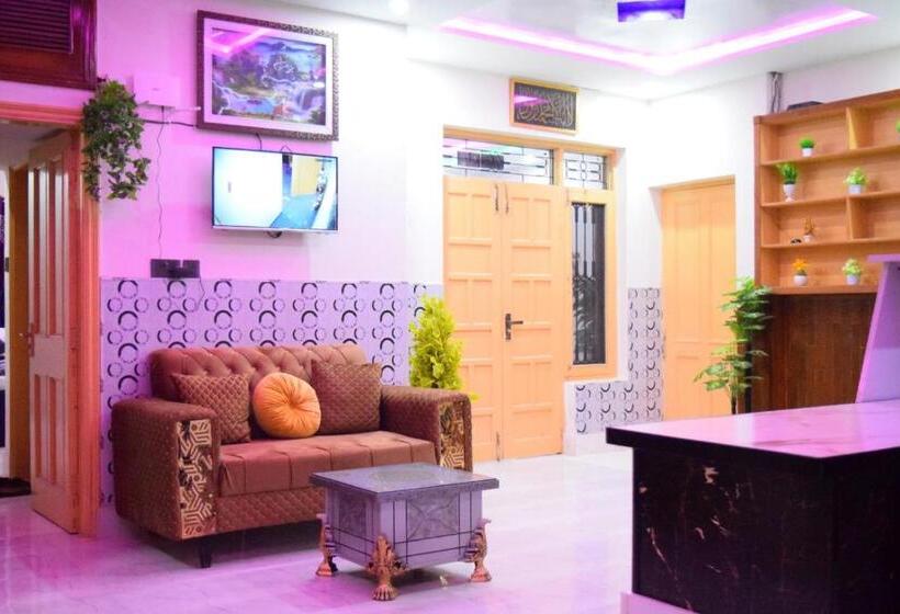 پانسیون The Royal Villas Guest House