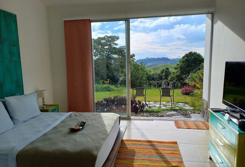 پانسیون Wayra Natura