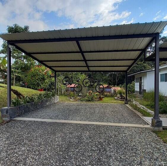 پانسیون Wayra Natura