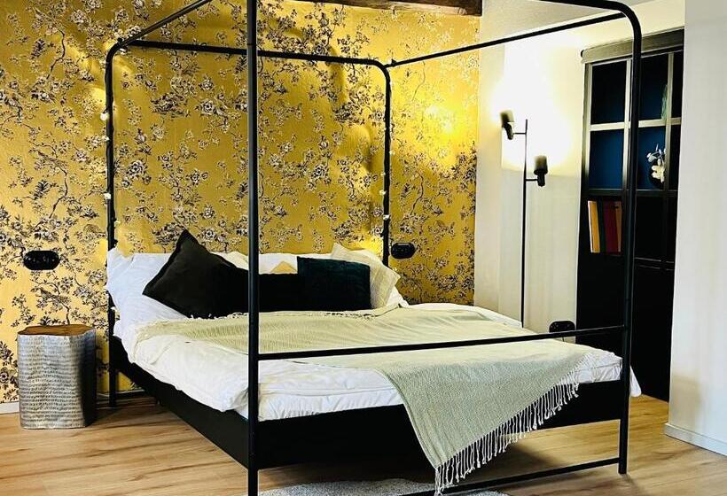 Pension Mono   Deluxe   Adults Only