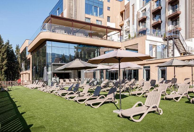 Tavel Hotel & Spa