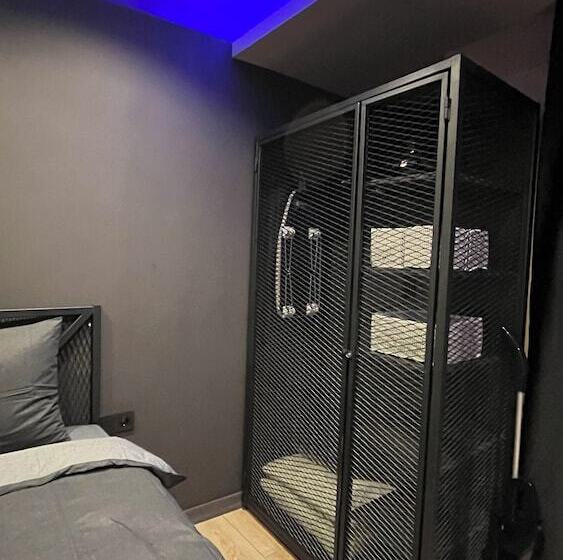 여관 Thalia Suites