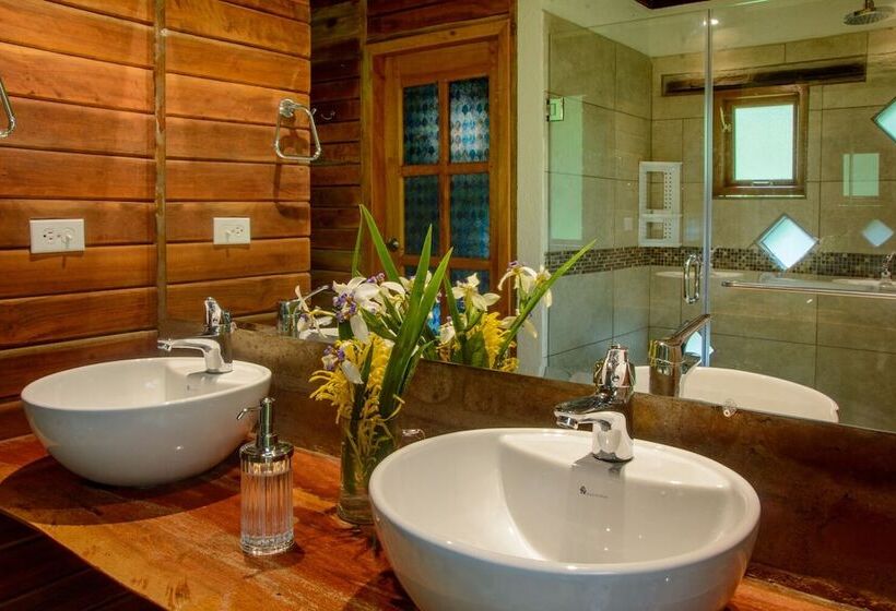 فندق Sacha Urco Lodge Y Bosque Protector