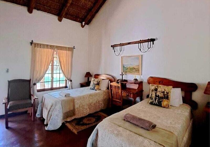 فندق Trekpad Safaris