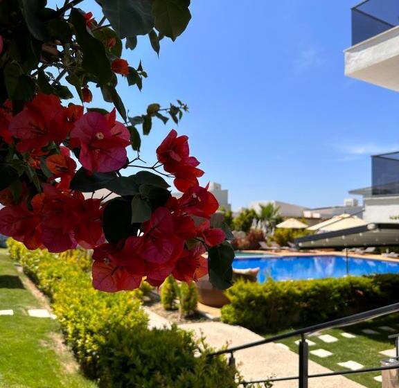 تختخواب و صبحانه No 48 Alaçatı
