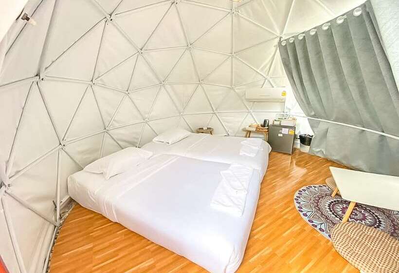 هتل Glamping Hill Khaoyai