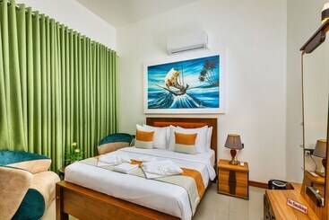 هتل The Palace By Ocean