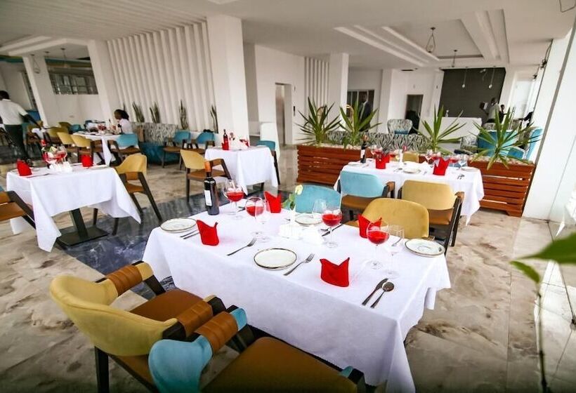 The Warwick Hotel, Nanyuki