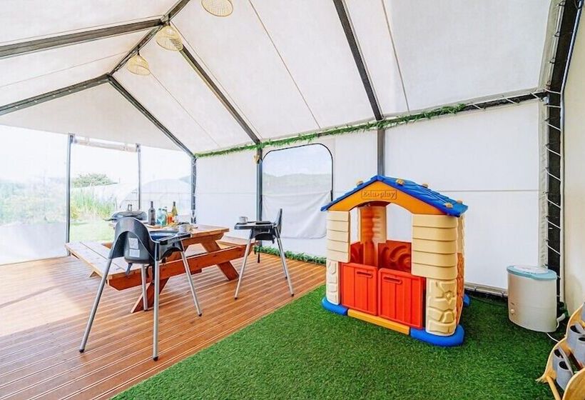 Пансион U Kids Pool Villa