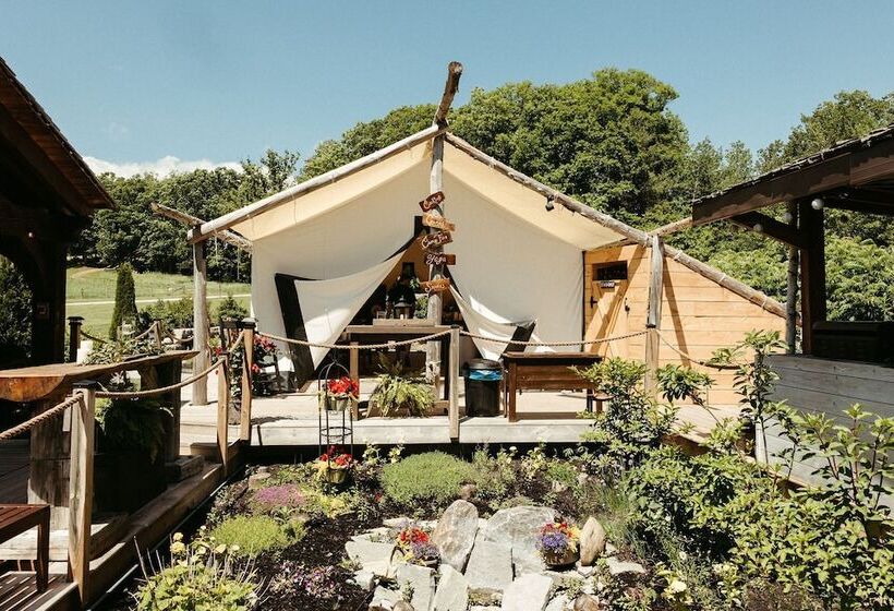 منتجع Whispering Springs Wilderness Retreat