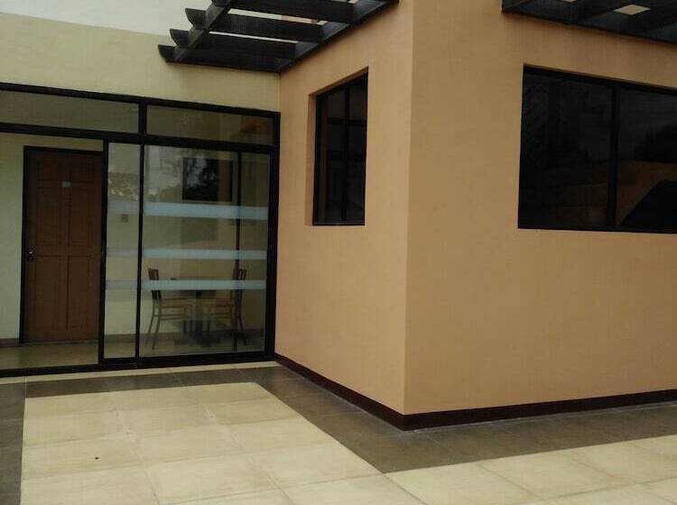 مبيت وإفطار Belize Tagaytay