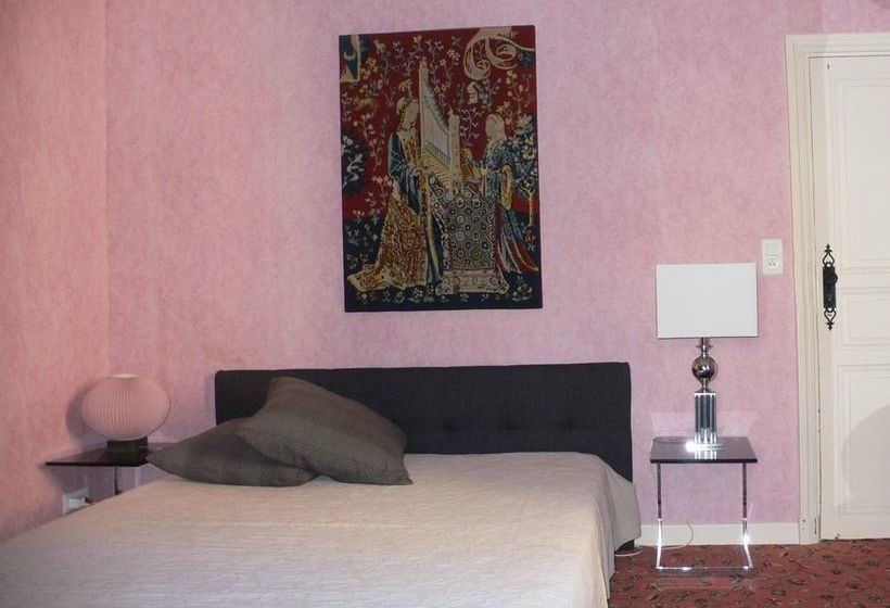 住宿加早餐  Ermitage De Peyreleau