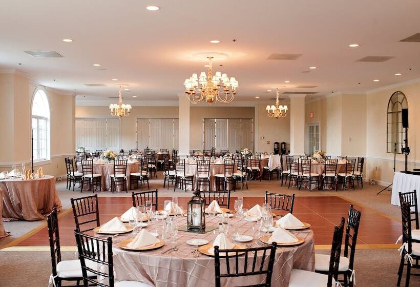 住宿加早餐  Inn At Evergreen