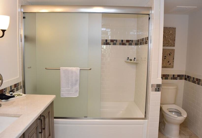 住宿加早餐  Inn At Evergreen