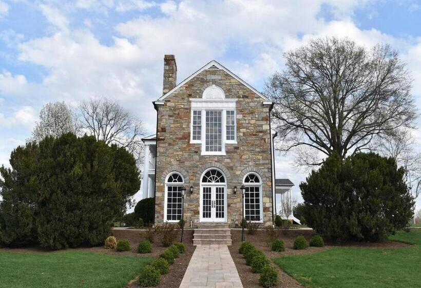 住宿加早餐  Inn At Evergreen