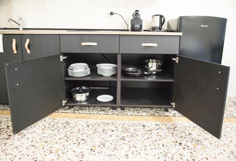 تختخواب و صبحانه La Piazzetta Rooms & Apartments
