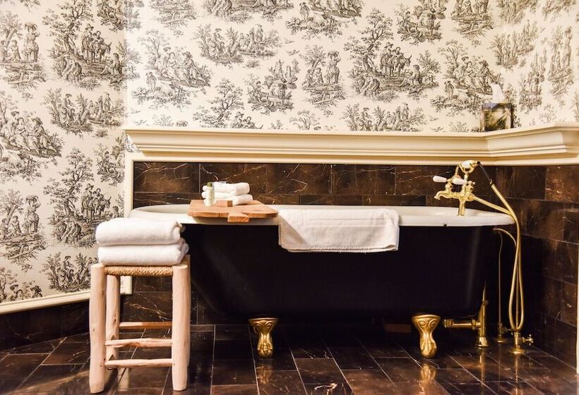 住宿加早餐  The English Merchant's Inn