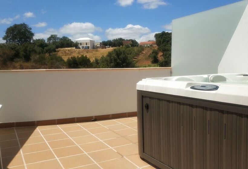 هتل Aires Da Serra