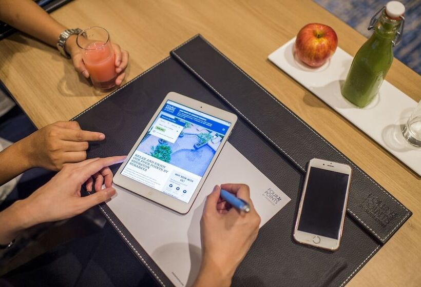 בית מלון כפרי Four Points By Sheraton Surabaya, Tunjungan Plaza