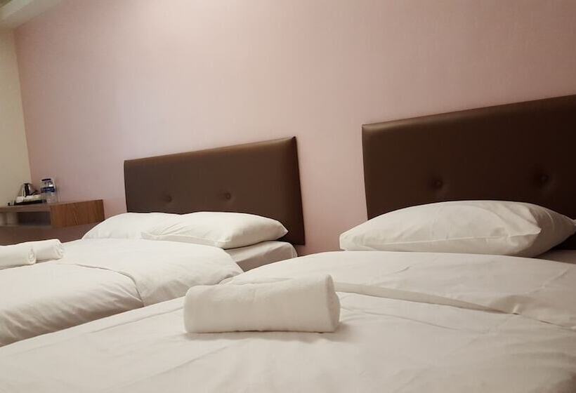 Fotos del hotel River View Inn Nusa Bestari Skudai:  32