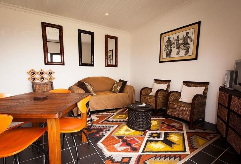 Отель Rorkes Drift Lodge
