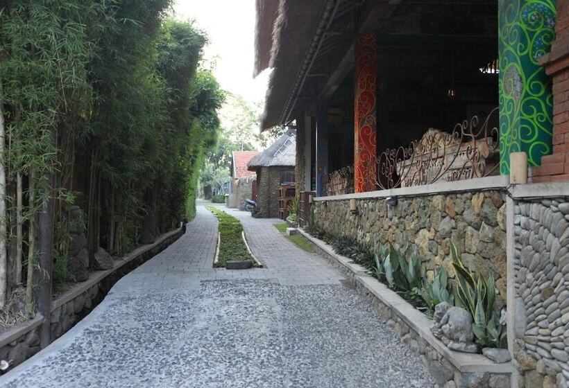 Fotos del hotel Ubud Wana Villa:  3