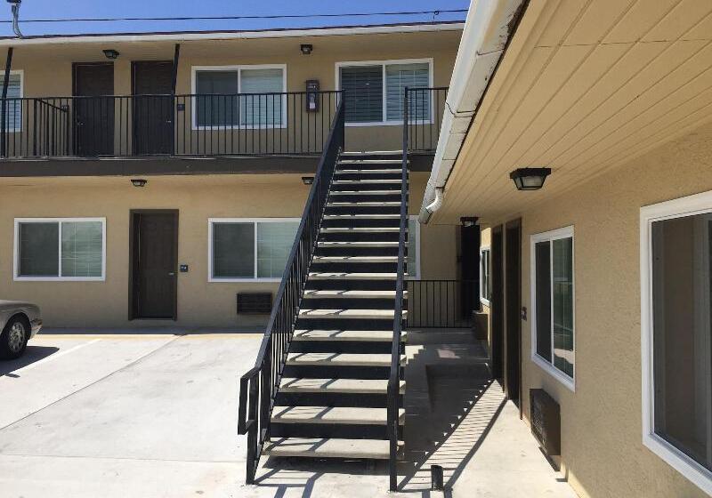 Ace Budget Motel