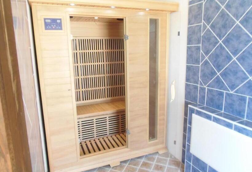 B & B Aecolibrium