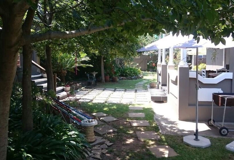 צימר Convent Hill Lodge