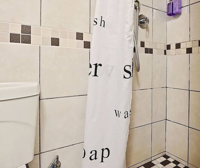 تختخواب و صبحانه Mandalay Guest House Plettenberg Bay