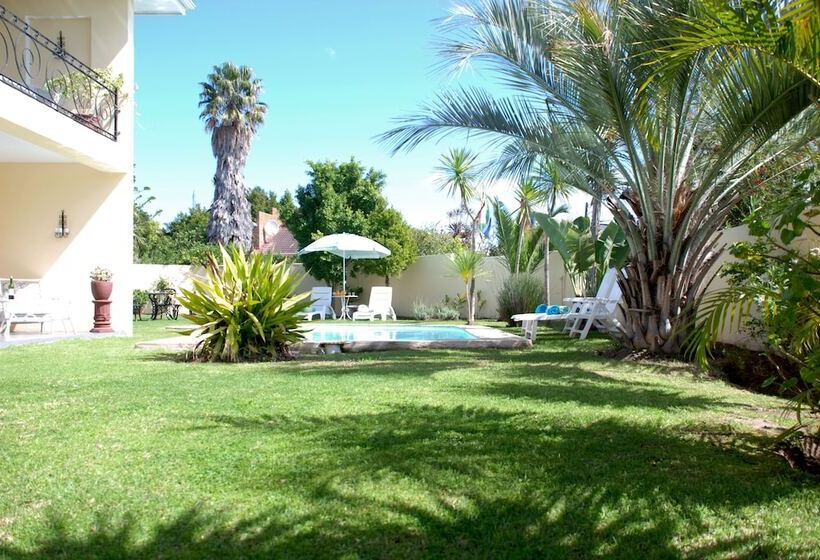 تختخواب و صبحانه Mandalay Guest House Plettenberg Bay