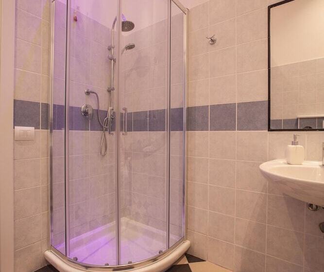 تختخواب و صبحانه Manì Rooms