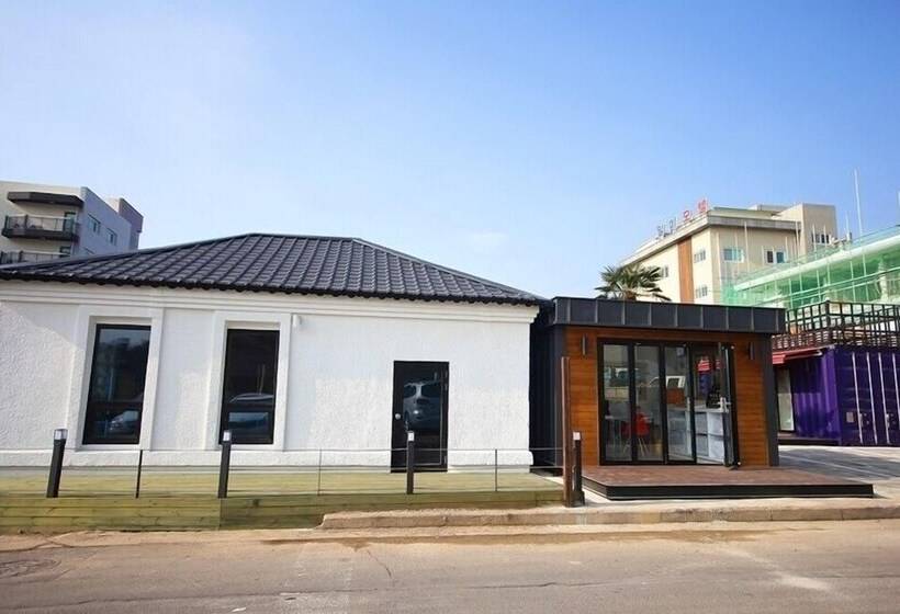 Ed Pension Jeju