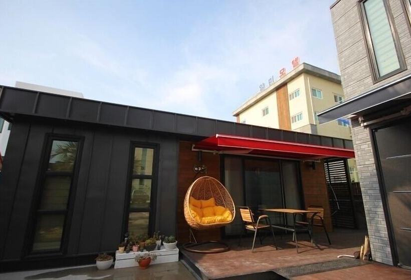 Ed Pension Jeju