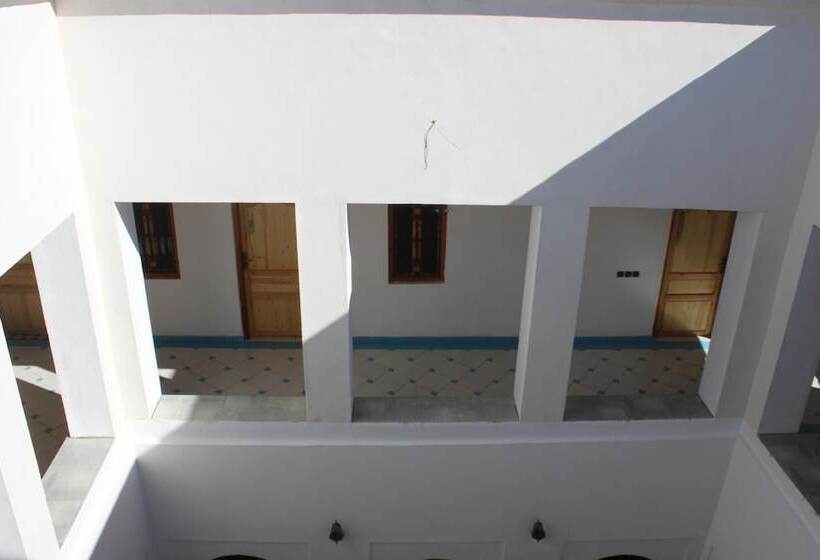 هتل Et Restaurant Riad Amodou