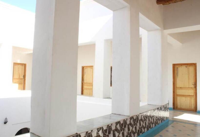 هتل Et Restaurant Riad Amodou