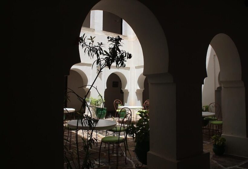 هتل Et Restaurant Riad Amodou