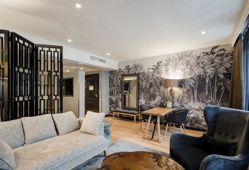 Fotos del hotel Hotel F6:  9